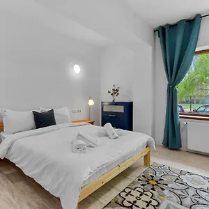 Apartment Homestay, Otopeni
