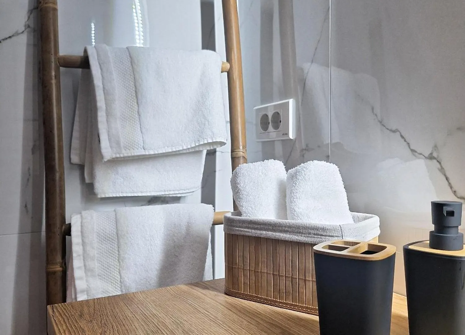 Apartment Studio Near Airport & Therme Wellness Spa Otopeni