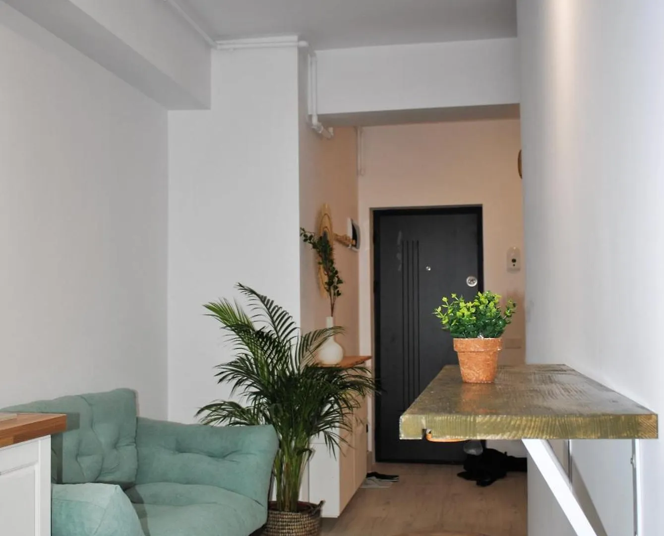Studio Near Airport & Therme Wellness Spa Otopeni Romania